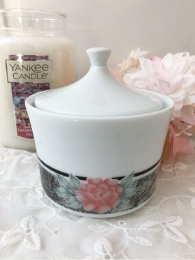 Vintage 1990’s Corning Corelle Silk & Roses Vitrelle Glass Sugar Bowl